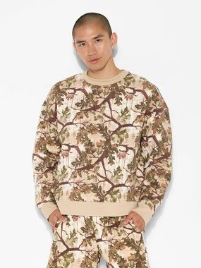NWT Original Use Camo Crewneck Sweater Size Small